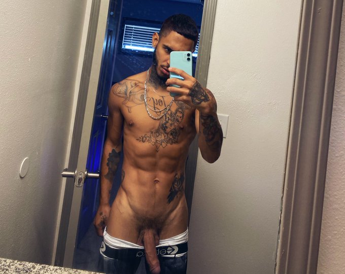KhaosLeon rimming onlyfans model standing without clothes showing his big dick