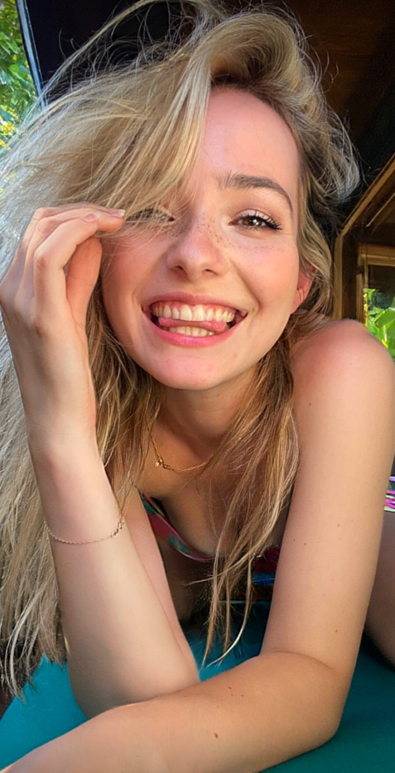 Top 10 BEST Washington OnlyFans Models to Follow In 2025 | fanscribers.com