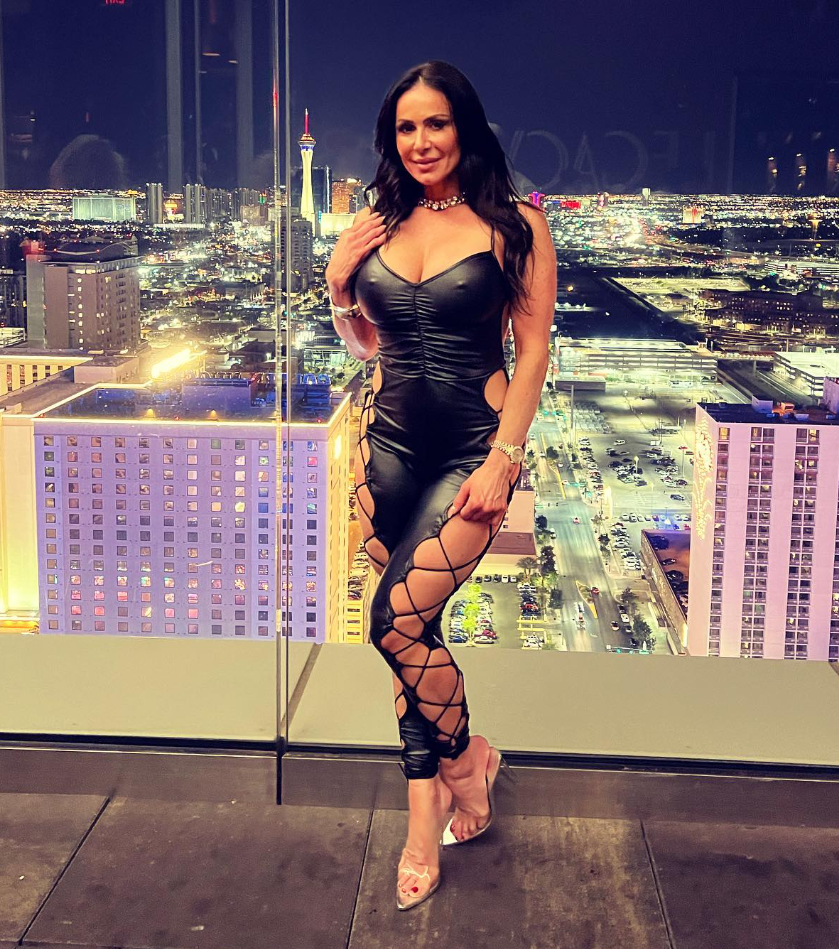 Kendra Lust @kendralust OnlyFans Model sexy photo wearing a high heels