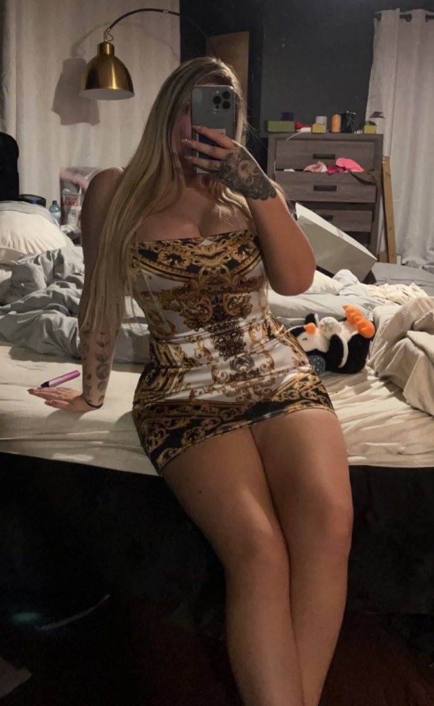 Sexy photo of Amateur Hotwife OnlyFans Model named JadeTheSlütWife - @jadeofspades sitting in bed
