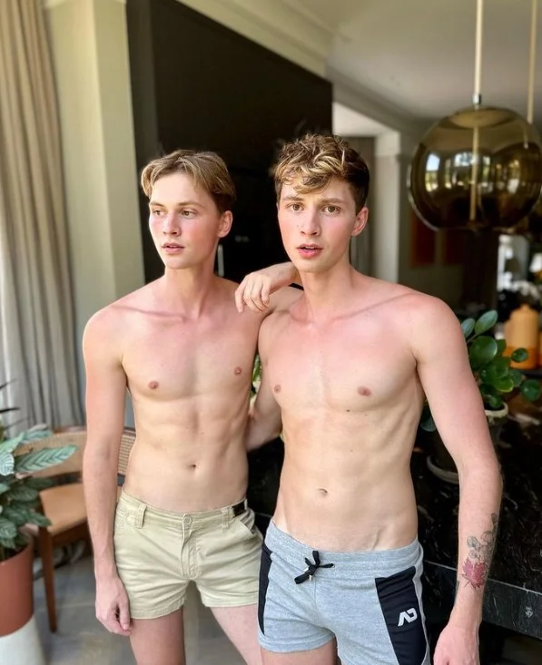 Czech Gay Twins @czechgaytwins OnlyFans model picture topless 