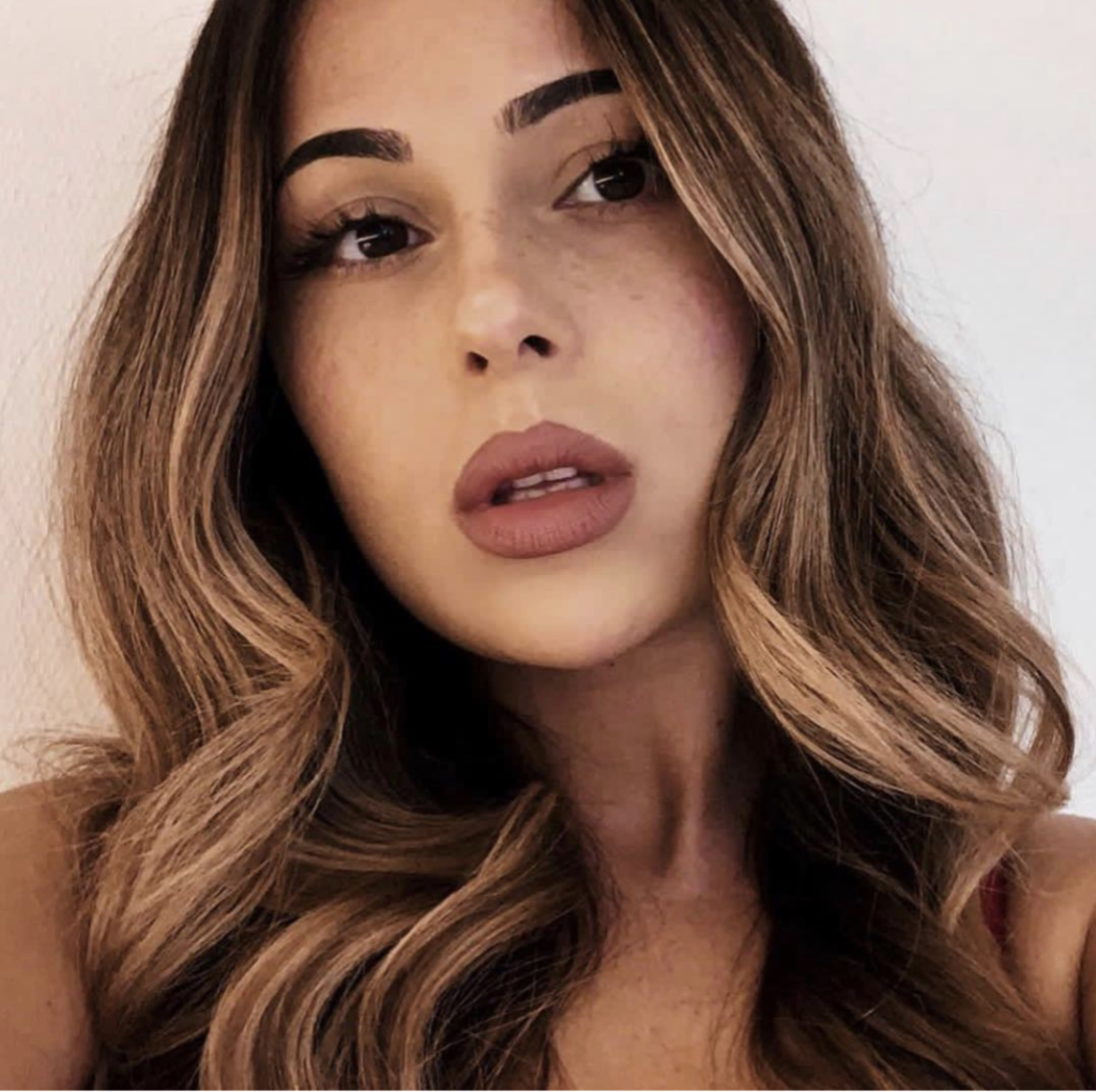 @sophia6_9 OnlyFans Ely sexy girl with brown hair