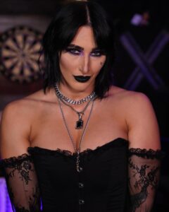 Sabrina Banks: Thick Blonde Cosplayer (OnlyFans Review) fanscribers