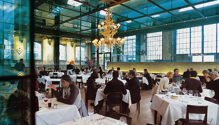 LaSalle Restaurant in zurich for going on dates with zurich women