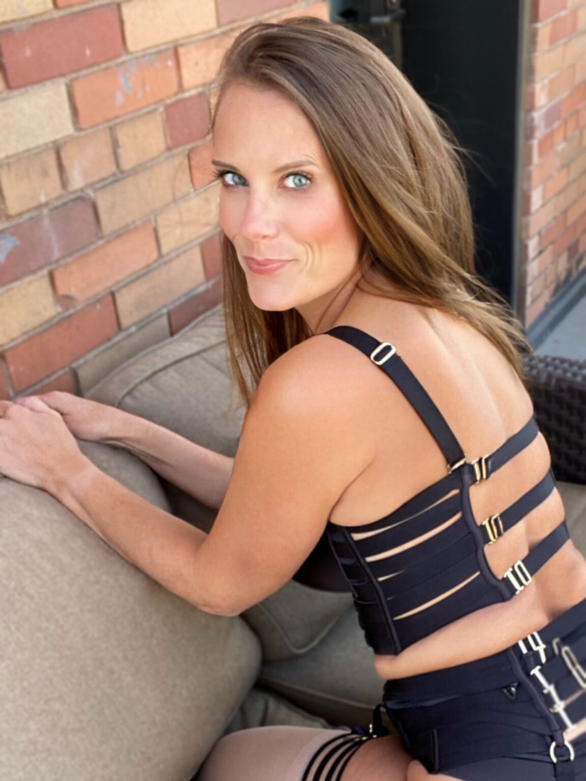 Annabelle Peaches: Hot MILF Pornstar (OnlyFans Review) | fanscribers.com