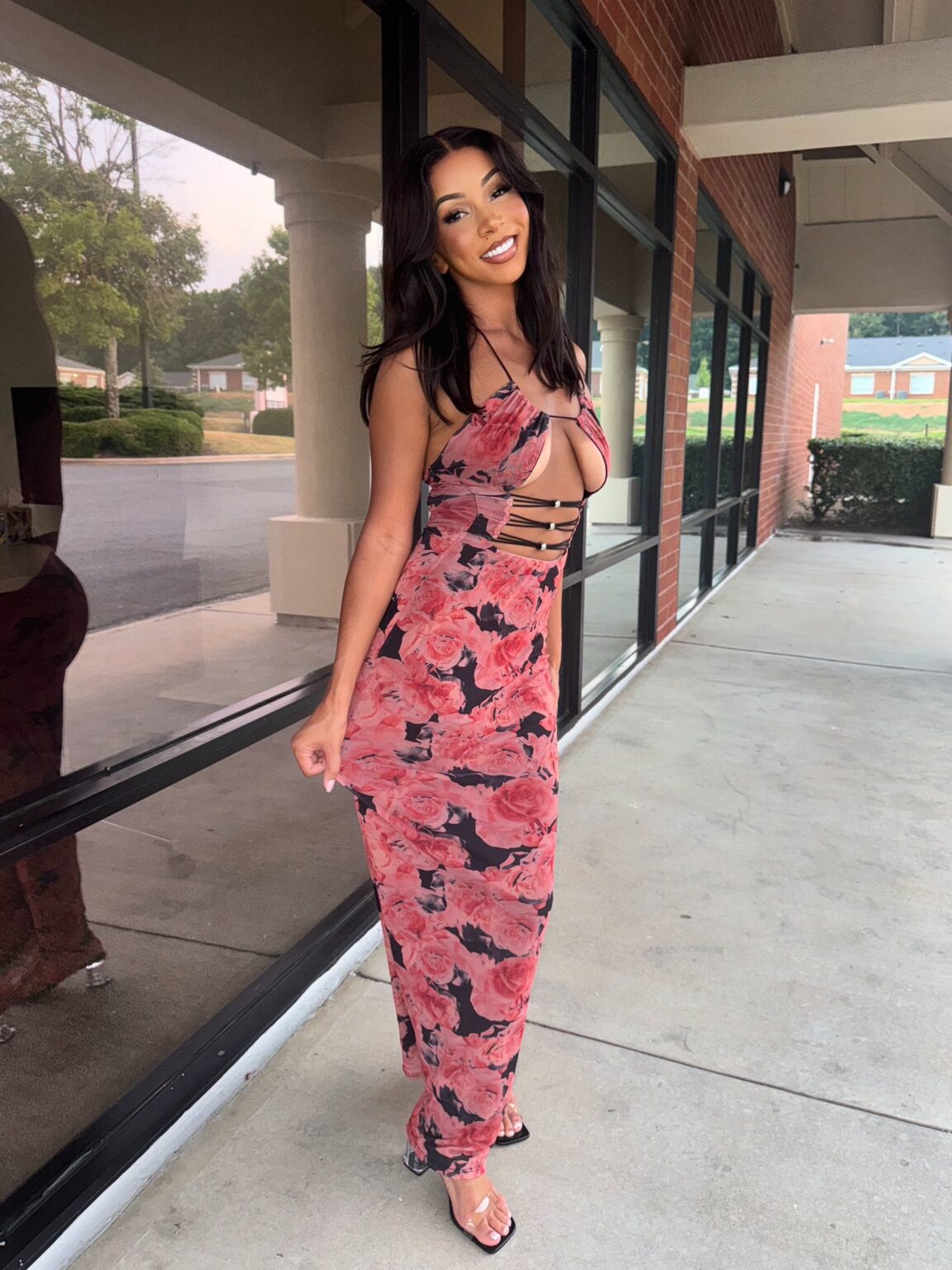 Brittany Renner: Your Hot MILF GF (OnlyFans Review) | fanscribers.com