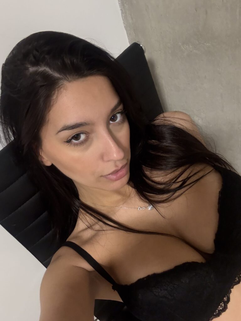 Lena Love @its.lenalove OnlyFans model wearing black bra selfie