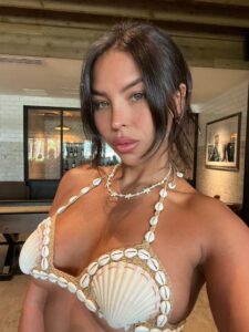 Natalia Garibotto: Busty Brazillian Baddie (OnlyFans Review