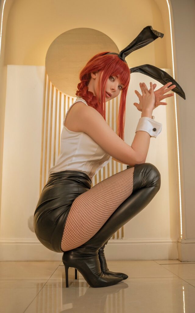 Vinne @Vinnegal OnlyFans cosplayer model wearing bunny ears costume