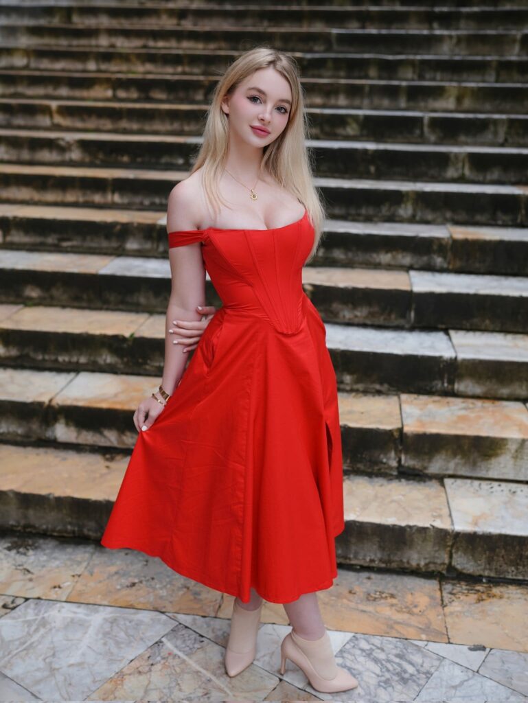 Evie Lee Mikomin OnlyFans cosplayer sexy model wearing red dress