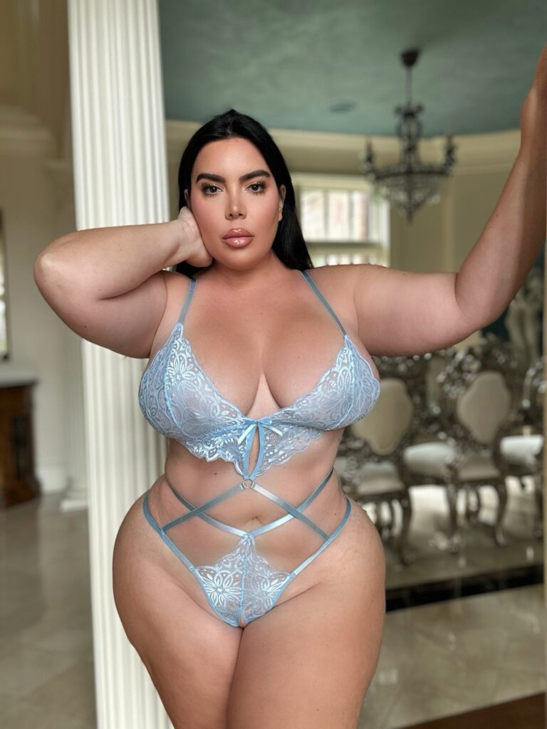 Nicole Nurko OnlyFans chubby model wearing blue hot lingerie