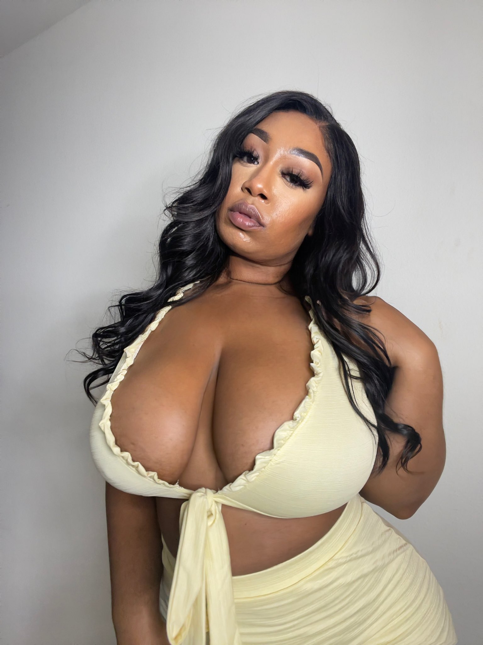 Brittney Tonee: Big Milkers And Big Ass (OnlyFans Review)