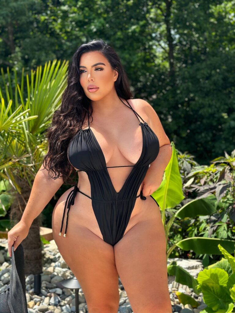 Nicole Nurko OnlyFans chubby model wearing black bikini