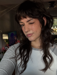 Does Milana Vayntrub Have an OnlyFans? | fanscribers.com